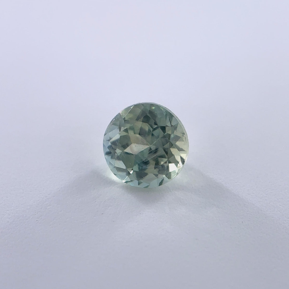.35ct Parti-Color Round Cut Montana Sapphire 3.89mm x 2.82mm